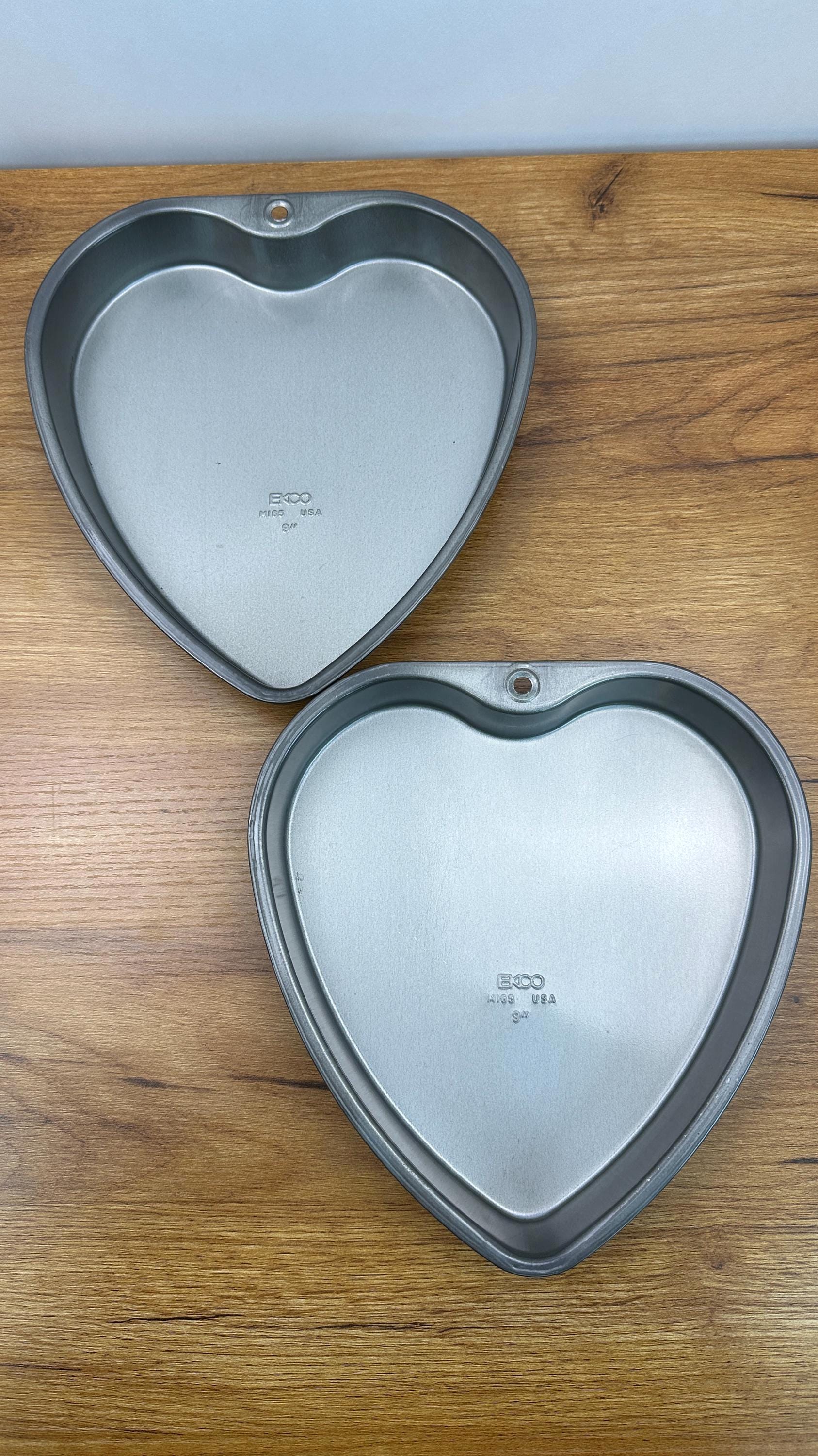 Vintage EKCO Aluminum Non-Stick Heart Shaped Cake Pans- SET OF 2