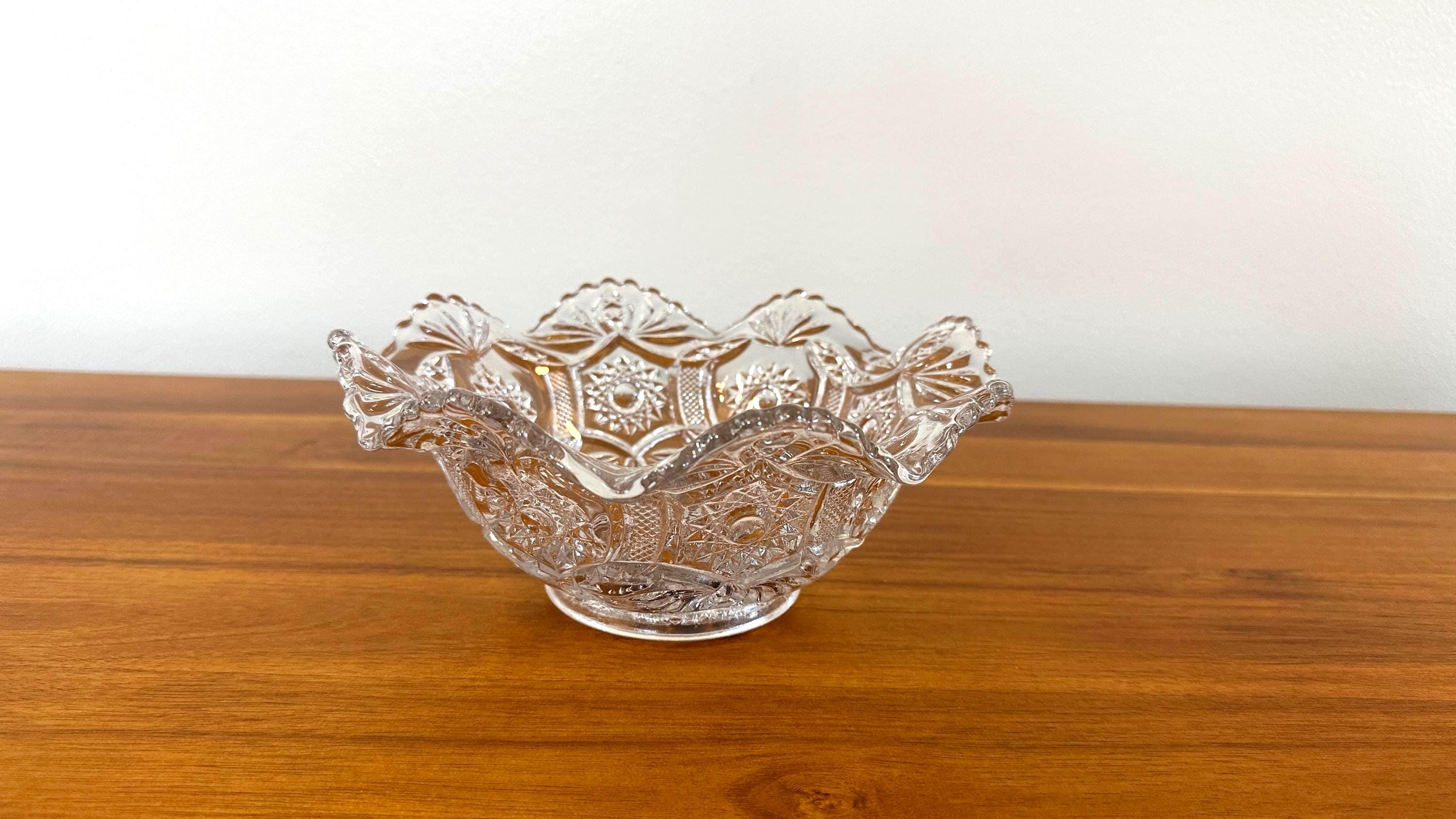 Vintage Imperial Glass Crystal -343 Clear Stars 8" Flared Berry Bowl - EAPG